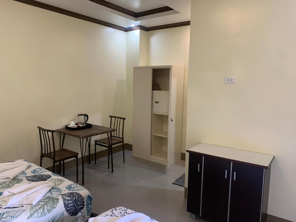 Zl Travelers Inn Batuan Εξωτερικό φωτογραφία