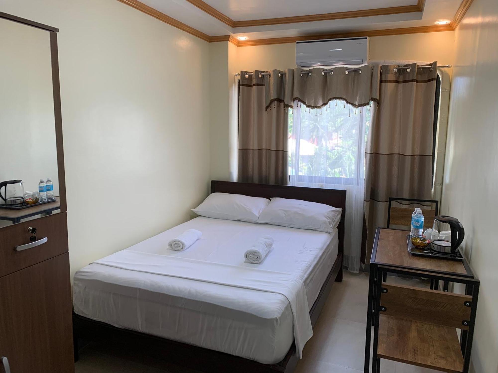 Zl Travelers Inn Batuan Εξωτερικό φωτογραφία