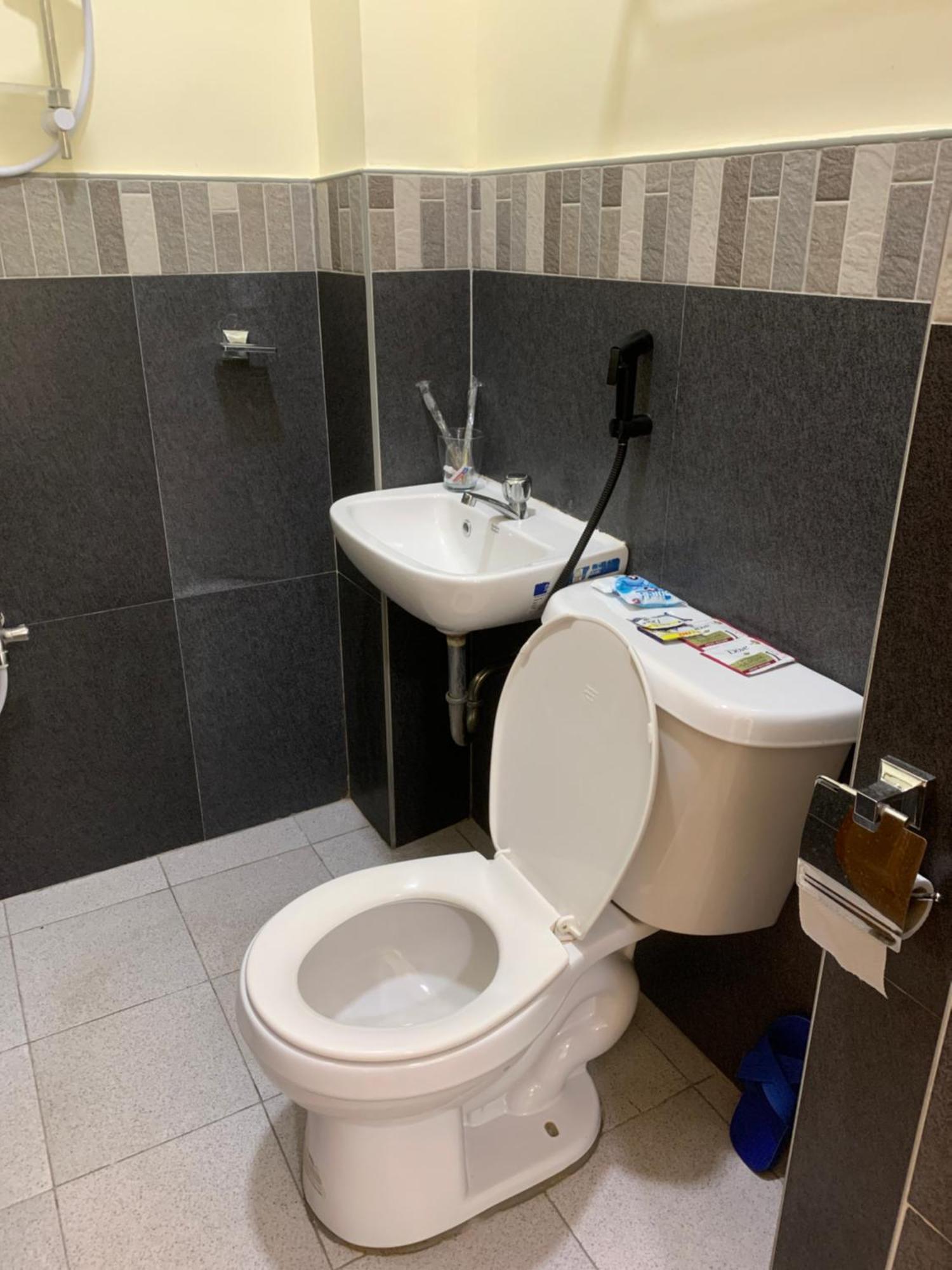 Zl Travelers Inn Batuan Εξωτερικό φωτογραφία