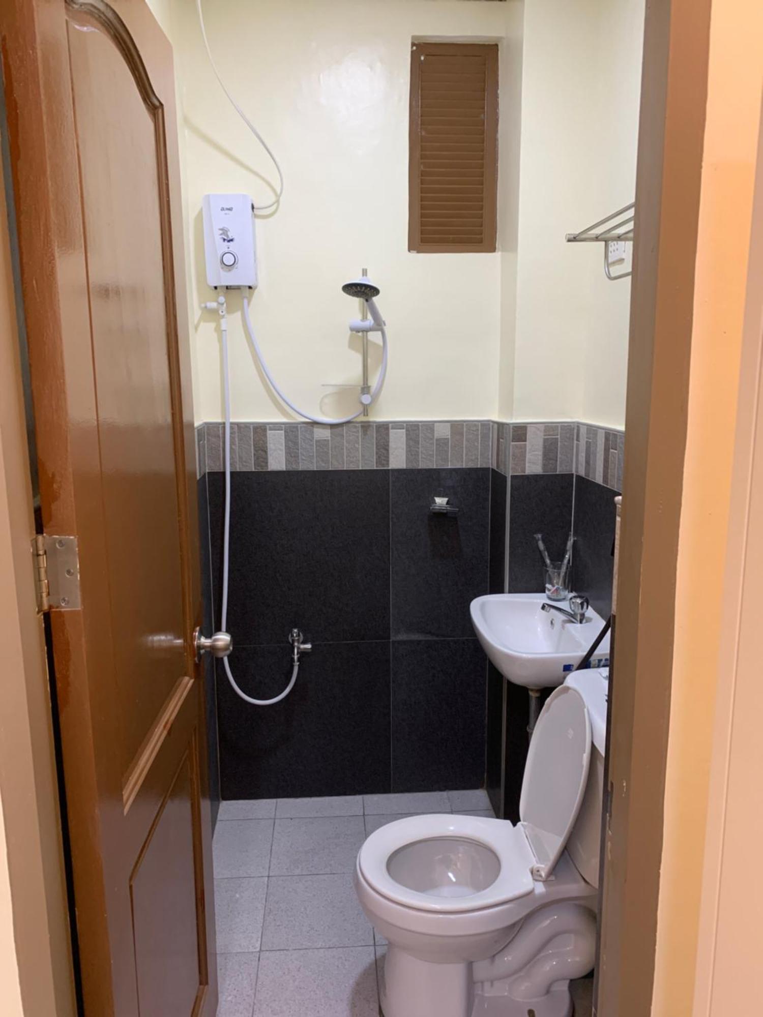Zl Travelers Inn Batuan Εξωτερικό φωτογραφία