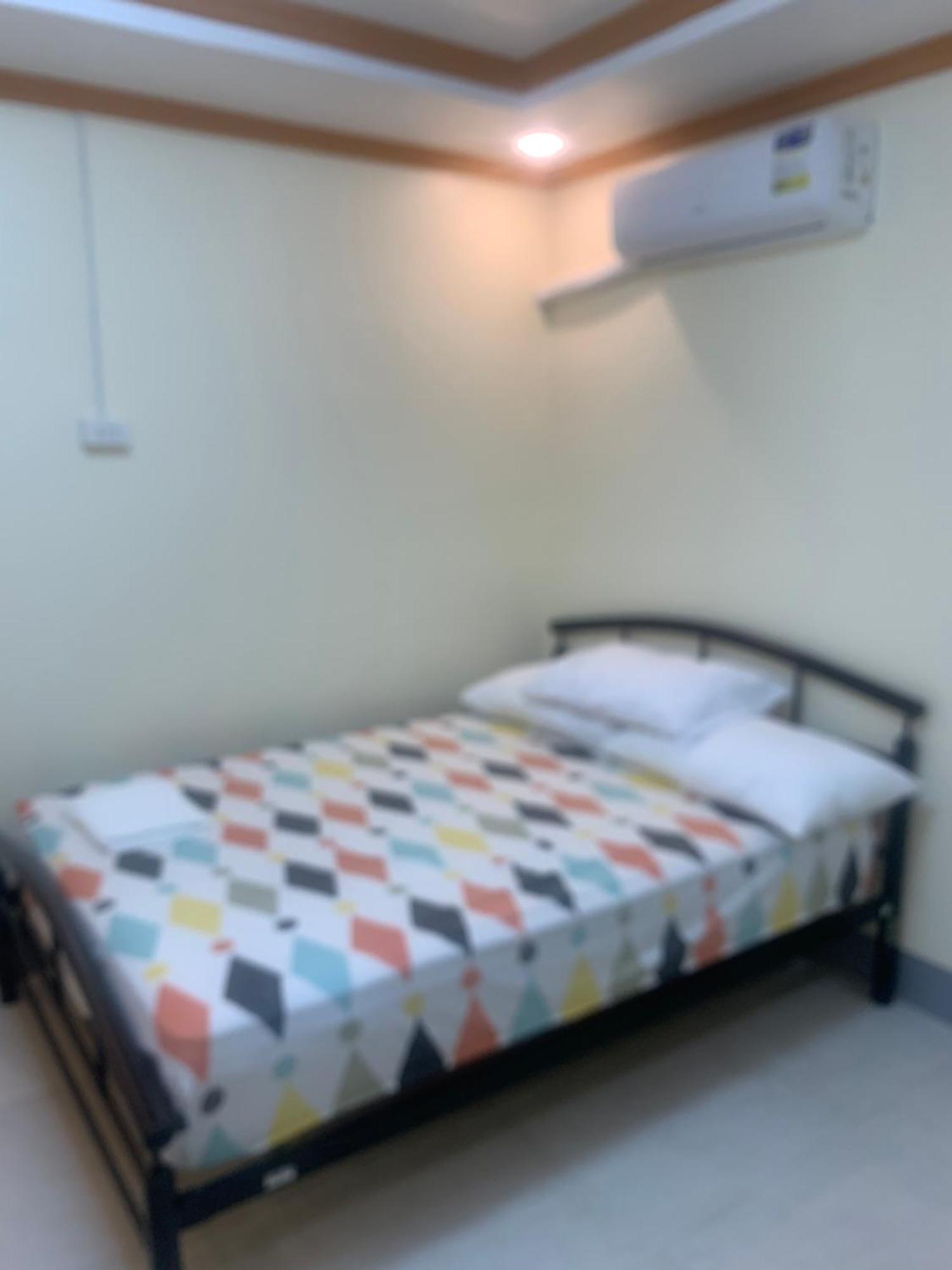 Zl Travelers Inn Batuan Εξωτερικό φωτογραφία